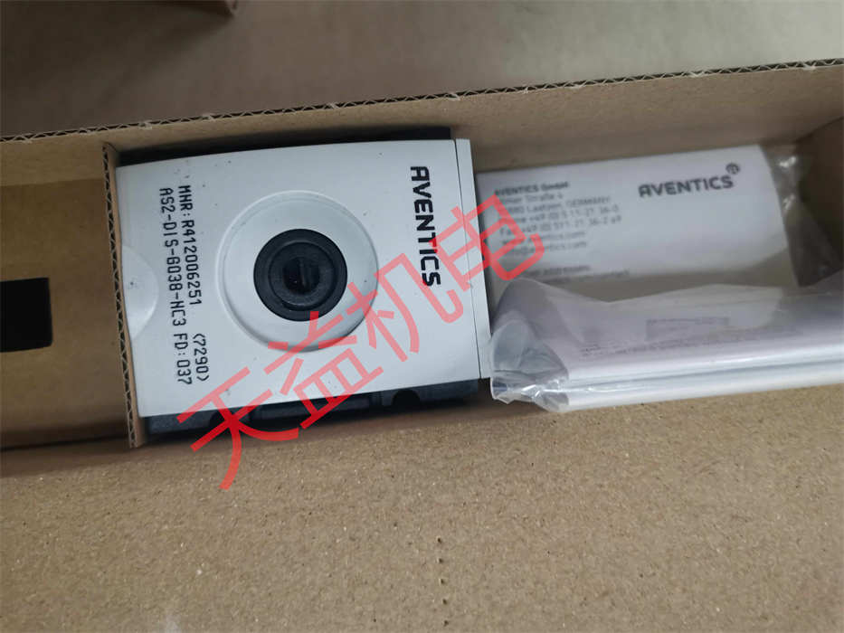 R412006251.jpg